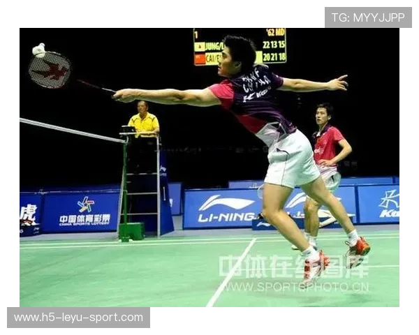 Hughes 多次关键接球引领胜利